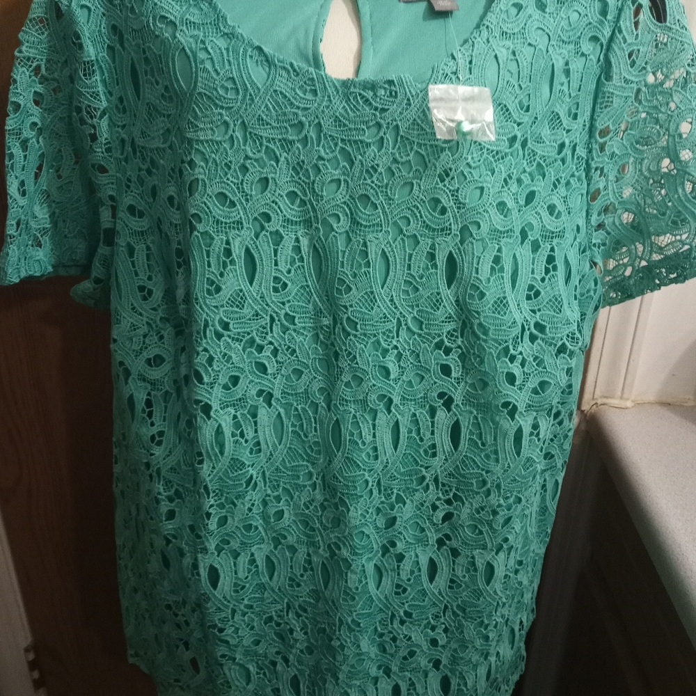 Women's plus size tops